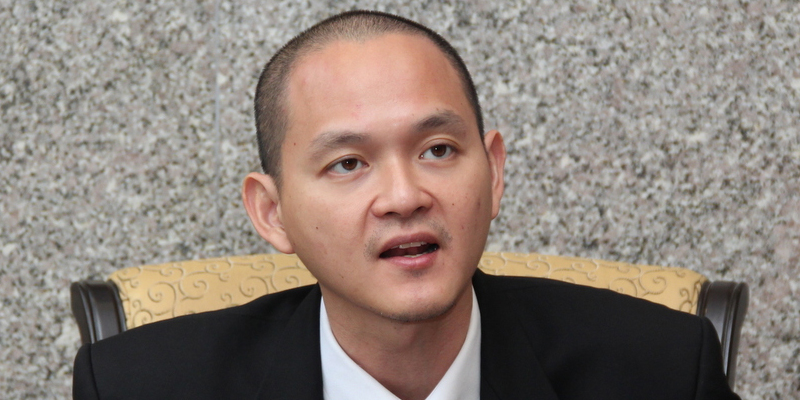Berita Daily Dr Ong also lectures on economics and policy science.